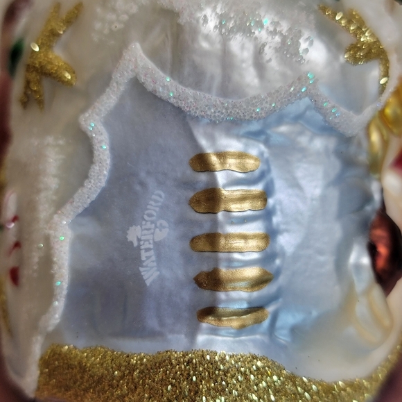 WATERFORD HOLIDAY HEIRLOOMS SNUG IN THEIR BEDS ORNAMENT - Picture 5 of 16